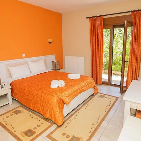 μενελαΐς - Menelais