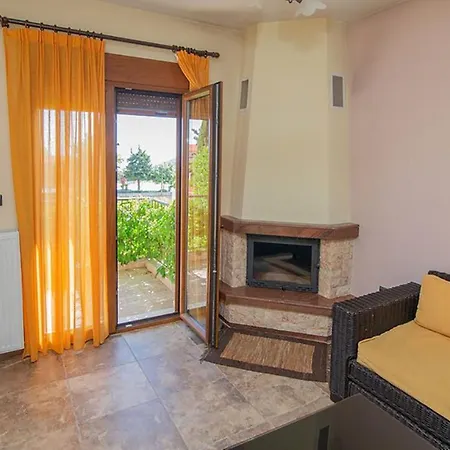 μενελαΐς - Menelais * Thrapsímion