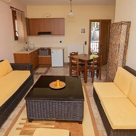 Apartment Menelais *