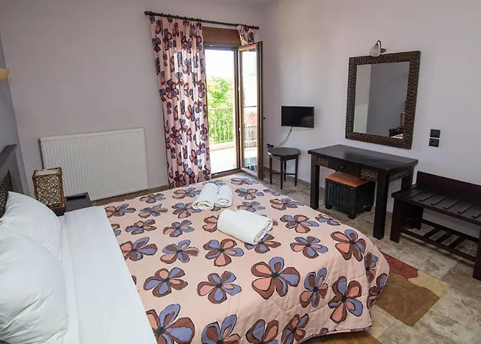 μενελαΐς - Menelais *