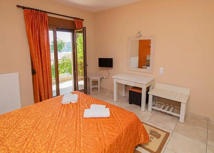 μενελαΐς - Menelais *