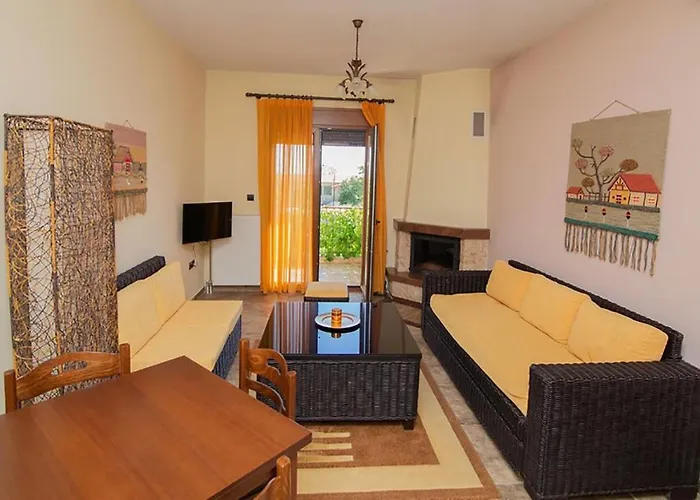 μενελαΐς - Menelais *